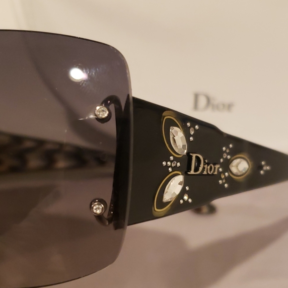 Dior Sunglasses - Picture 2 of 5